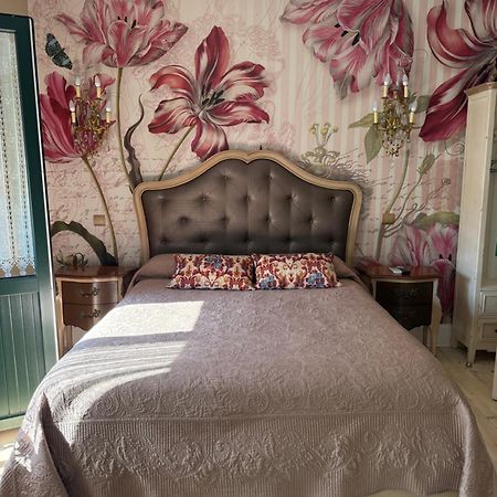 Hostal Boutique Puerta Del Sol Torrelavega Esterno foto