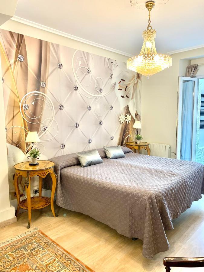 Hostal Boutique Puerta Del Sol Torrelavega Esterno foto