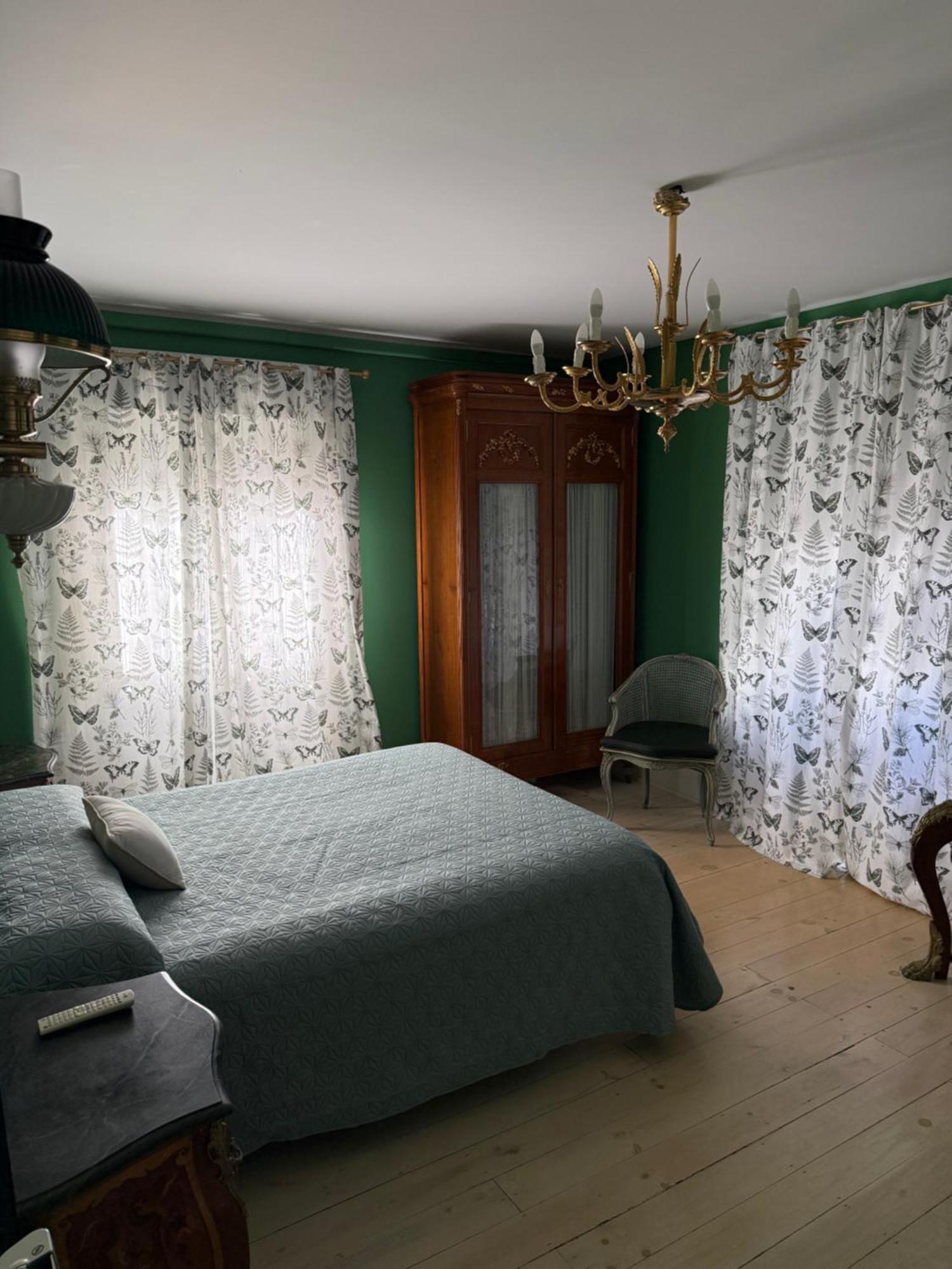 Hostal Boutique Puerta Del Sol Torrelavega Esterno foto