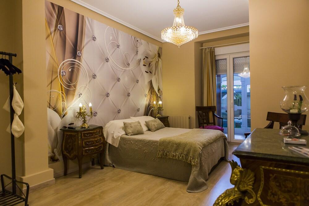 Hostal Boutique Puerta Del Sol Torrelavega Esterno foto